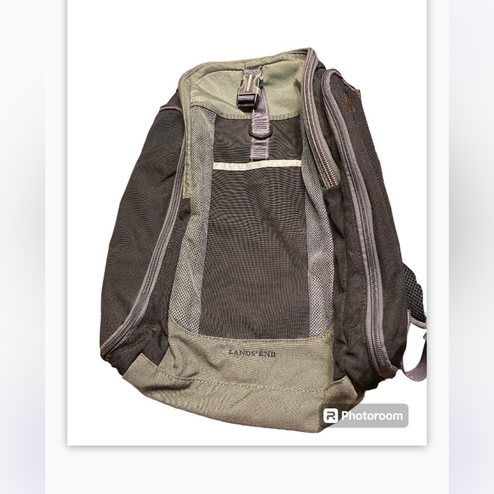 Lands End 33×36‎  computer backpack. Padded